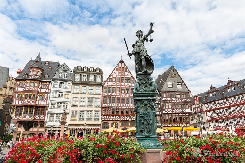 Route: Germany – Czech Republic – Austria – Switzerland – France